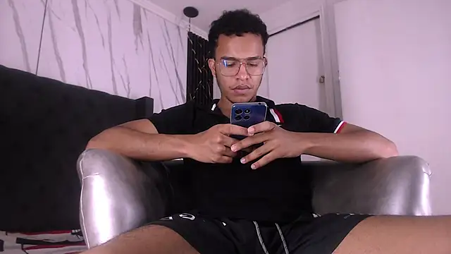 aston xvera online show from 12.01.25