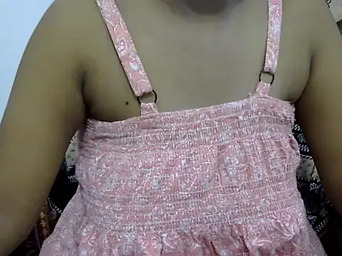 Hott Noor online show from 09.09.25