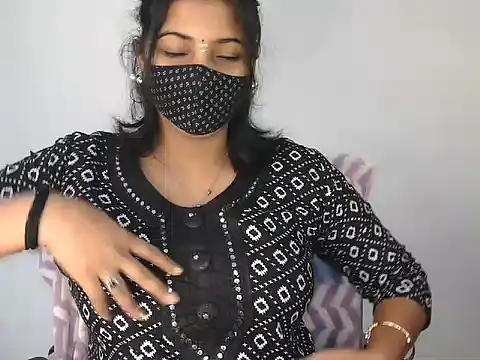 Hott Noor online show from 01.11.26
