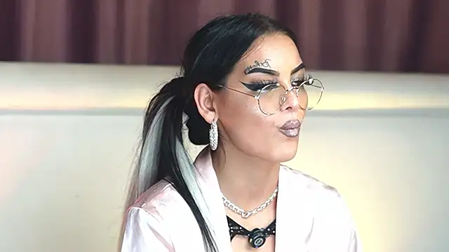 Snapshot of KarsynJaydde chatting on 02.20.26 KarsynJaydde online show from 02.20.26