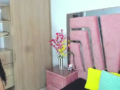 MaraKarly online show from 11.10.25