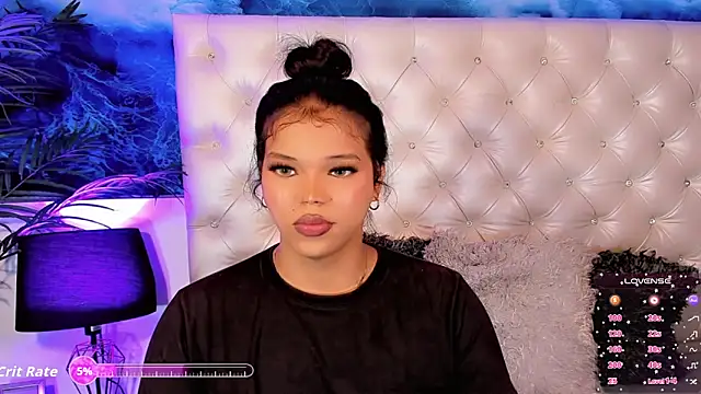 Valeria Swett  online show from 04.13.26