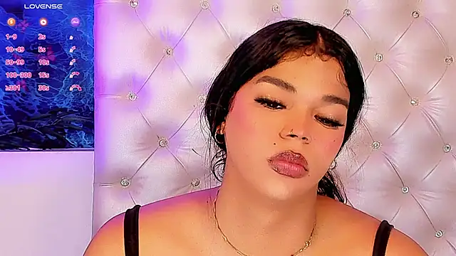 Valeria Swett  online show from 05.17.26