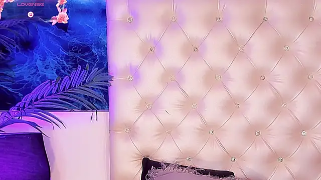 Valeria Swett  online show from 06.23.26