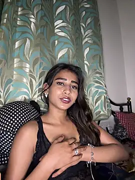 STRIP GLOW online show from 03.07.26