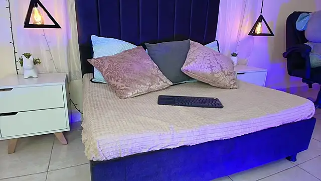 IvyBelle  online show from 10.06.25