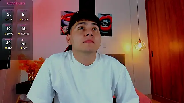 Snapshot of Nicolas_James_Sc chatting on 02.05.26 Nicolas James Sc online show from 02.05.26