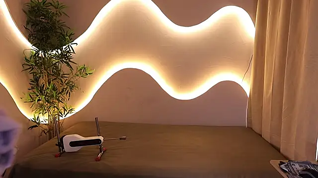 Mystic blue online show from 10.08.25