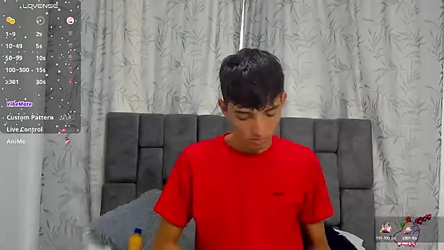 Maikol Ortiz online show from 12.04.25