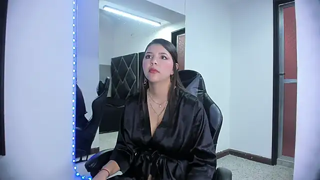 Charlotte-Star online show from 09.16.25