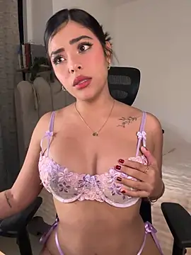 Sara-Evans online show from 11.17.25