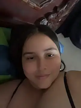 Snapshot of mia-08martinez_ chatting on 05.24.26 mia-08martinez online show from 05.24.26