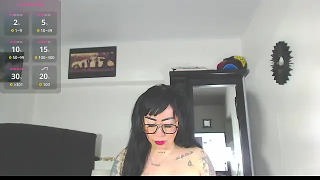 Vicky hotmilf online show from 10.29.25