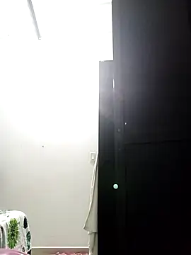 chloe 90 online show from 10.29.25