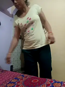 Snapshot of Sexy_Musakan22 chatting on 11.13.25 Sexy Musakan22 online show from 11.13.25