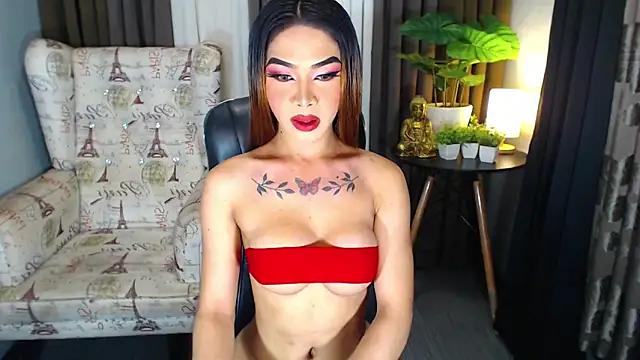 MariaLucyJasminx online show from 10.05.25