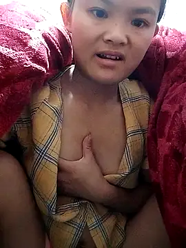 xinhxinhcute online show from 11.05.25