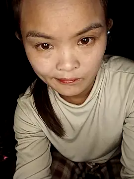 xinhxinhcute online show from 12.14.25