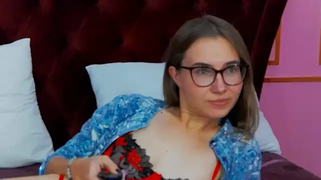 Snapshot of JessieJuss chatting on 10.08.25 JessieJuss online show from 10.08.25