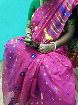 Snapshot of desi_boudi87 chatting on 10.12.25 desi boudi87 online show from 10.12.25