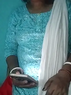Snapshot of desi_boudi87 chatting on 06.10.26 desi boudi87 online show from 06.10.26