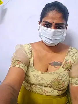 Snapshot of sherlin24 chatting on 09.15.25 sherlin24 online show from 09.15.25