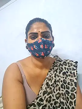 Snapshot of sherlin24 chatting on 10.14.25 sherlin24 online show from 10.14.25