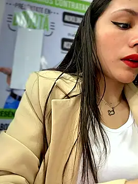 CHARLOTTE  05 online show from 01.15.26