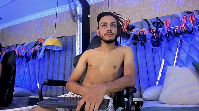 Boss Domiinator online show from 11.02.25