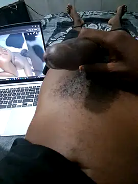 Snapshot of gordon456 chatting on 11.22.25 gordon456 online show from 11.22.25