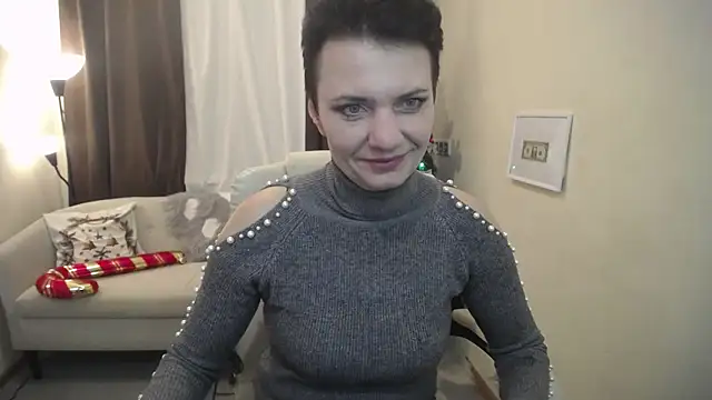 AvaSaturnian online show from 12.15.25