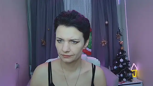 AvaSaturnian online show from 01.15.26