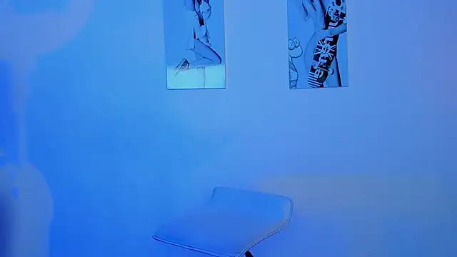 Roseaurora online show from 11.05.25