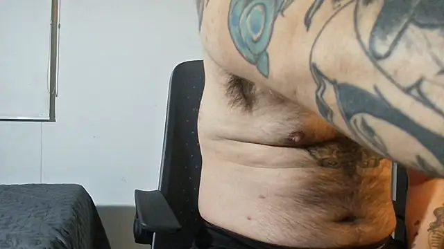 DaddyBear   online show from 09.23.25