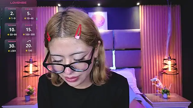 AlanaWalker9 online show from 04.13.26