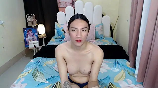 Snapshot of AmandaTheMonsterCock chatting on 10.12.25 AmandaTheMonsterCock online show from 10.12.25