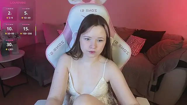 Snapshot of Sweetie_Hope chatting on 11.23.25 Sweetie Hope online show from 11.23.25