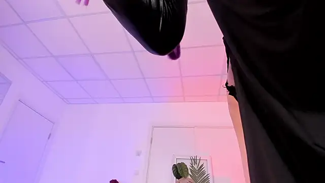 Sima Wendy online show from 10.29.25