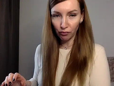 Varnyx online show from 11.05.25