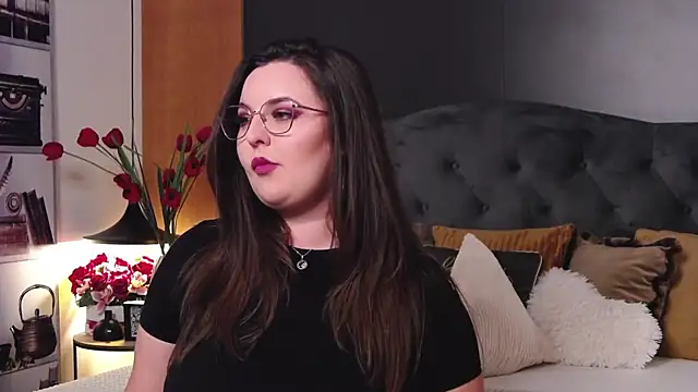 Mia Swano online show from 10.07.25