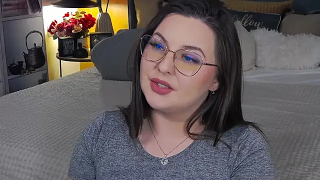 Mia Swano online show from 11.23.25