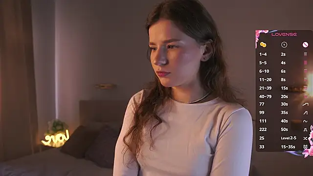 Snapshot of WilleneDelio chatting on 10.02.25 WilleneDelio online show from 10.02.25