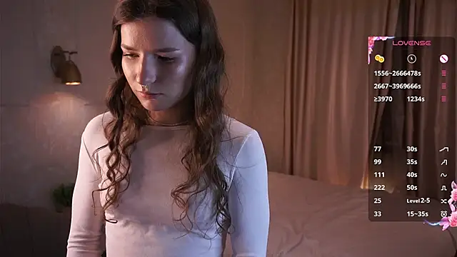 Snapshot of WilleneDelio chatting on 10.18.25 WilleneDelio online show from 10.18.25