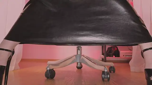 Jolie Orchid online show from 02.12.26