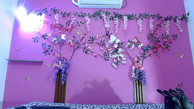 skinnysofia18 online show from 05.16.26