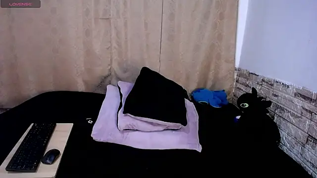 Snapshot of Bicky_24 chatting on 04.19.26 Bicky 24 online show from 04.19.26