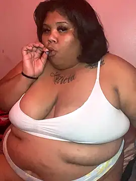 Snapshot of BlaxicanaMami chatting on 10.09.25 BlaxicanaMami online show from 10.09.25