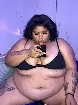 Snapshot of BlaxicanaMami chatting on 10.16.25 BlaxicanaMami online show from 10.16.25