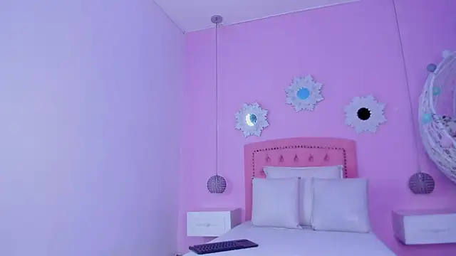 CannelaSmith online show from 11.26.25