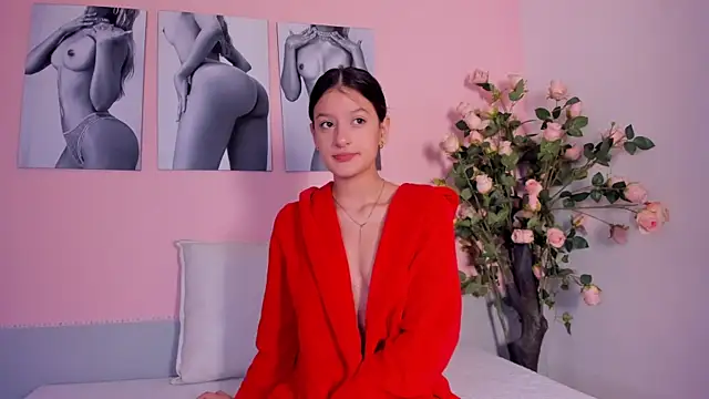 Stefany gonzales  online show from 10.20.25